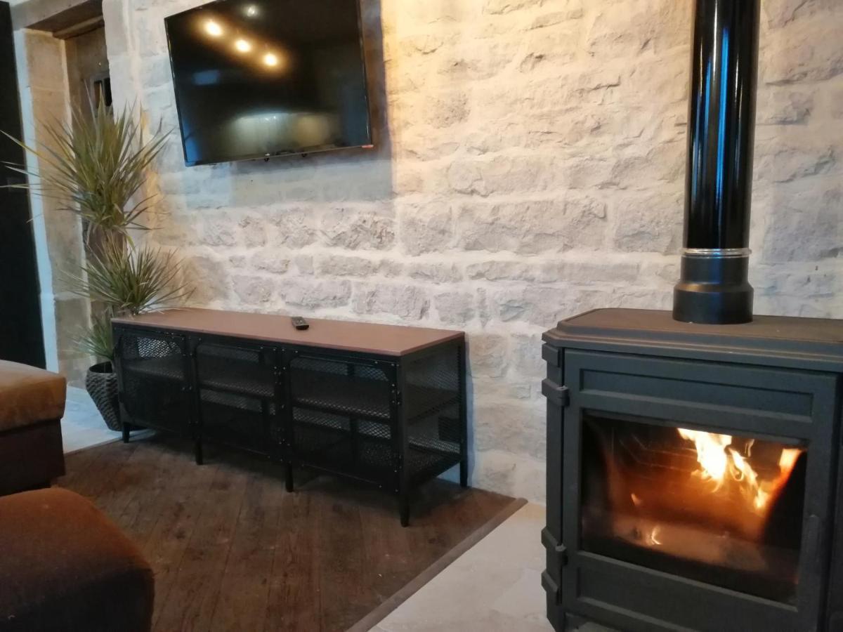 Gite Les Hauts De Morey - Aux Bonnes-Mares Ngoại thất bức ảnh